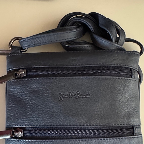 Justified Women’s Navy Leather Crossbody Bag OS NWOT - Picture 4 of 16